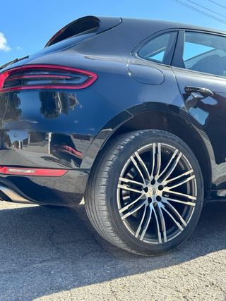 Porsche Macan turbo 2015