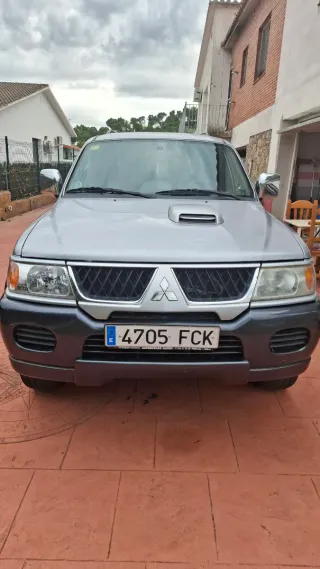 Mitsubishi Montero 2006