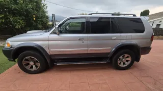 Mitsubishi Montero 2006