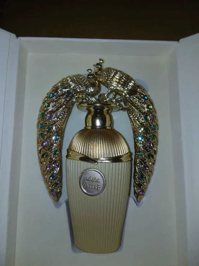 Perfume Lujo Pavo Real Dorado