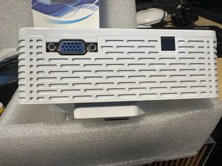 Mini proyector LED Crenova XPE300