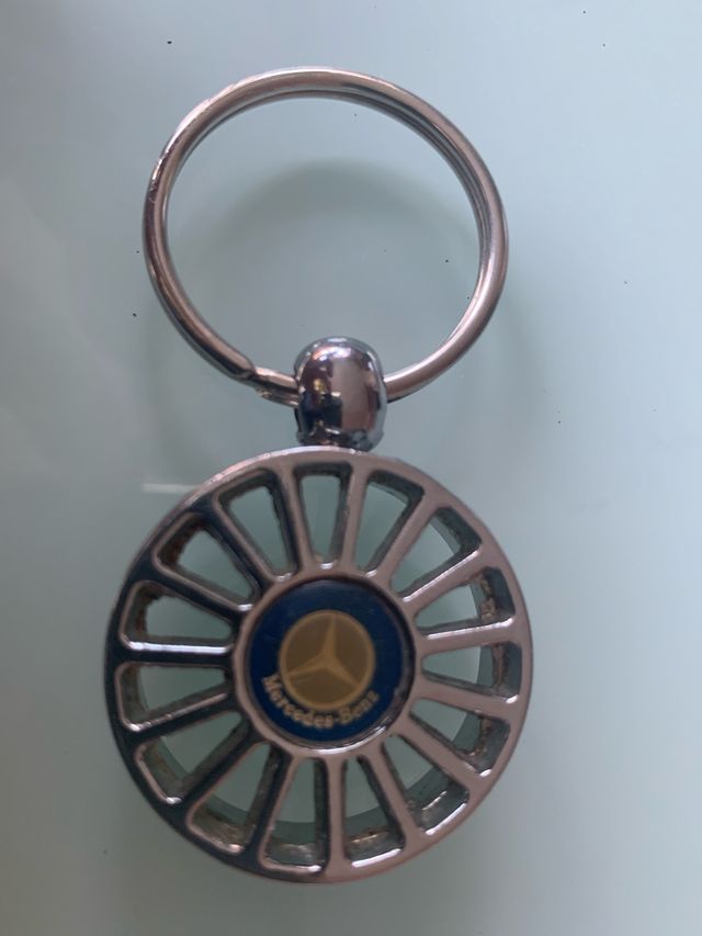 Llavero Mercedes Benz Rueda