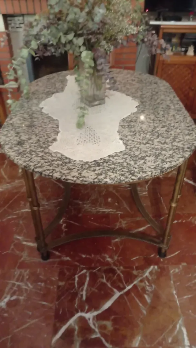 Mesa de comedor forja y piedra