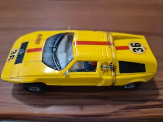 Mercedes C 111 Scalextric Amarillo