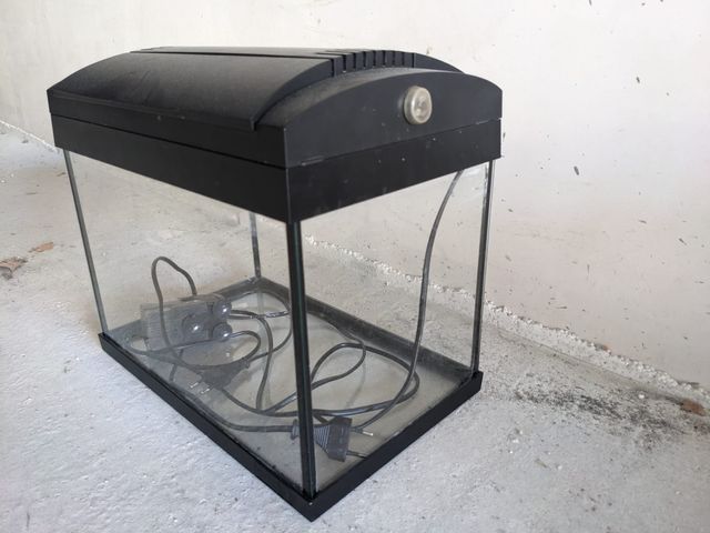 Pecera 18L con filtro Hailea