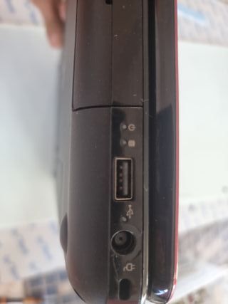 Portátil HP Core i3 Rojo