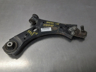 BRAZO SUSPENSION INFERIOR DELANTERO DERECHO JEEP