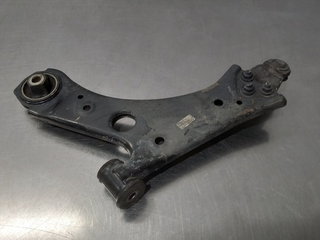 BRAZO SUSPENSION INFERIOR DELANTERO DERECHO JEEP