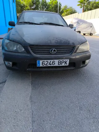 Lexus IS 2001