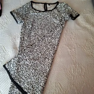 Vestido corto lentejuelas gris