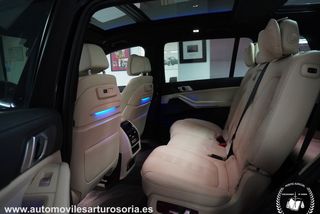 BMW X7 2021
