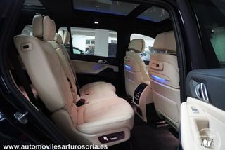 BMW X7 2021