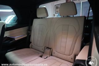 BMW X7 2021