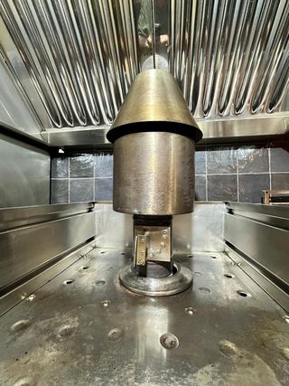 Horno Brasa Josper HJX-PRO-S80 + Mueble