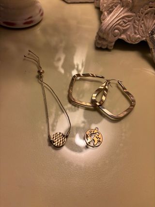 Conjunto bisutería oro pulsera y pendientes
