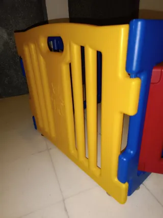 Parque Infantil Plegable, total 8 piezas .