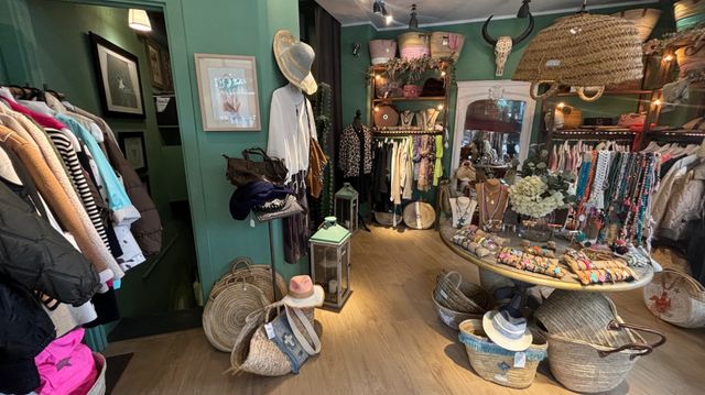 R-7939091 Traspaso Tienda de Ropa en Sarria