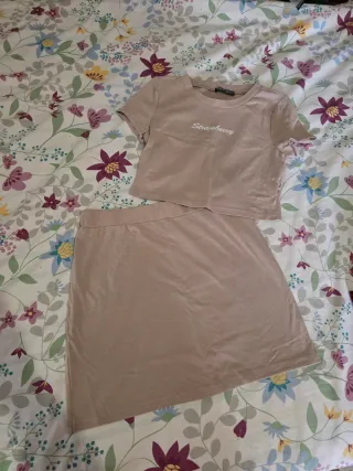 Conjunto Top y Falda Beige