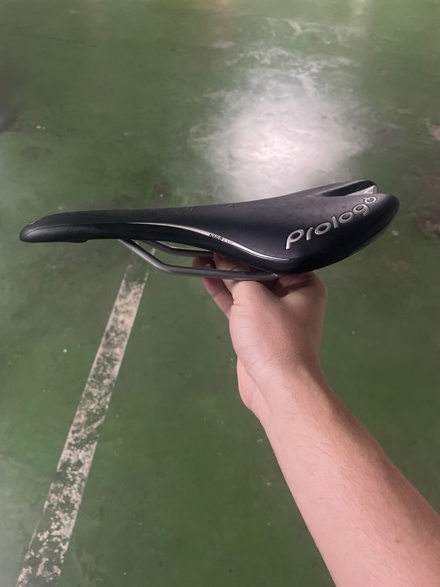 Sillín Prologo Nago Negro