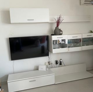 Muebles de salón con vitrina