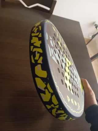 Pala de pádel Puma Solarattack