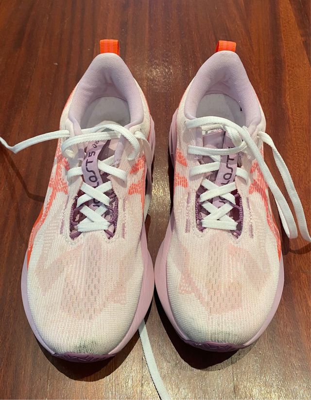 Zapatillas Asics Novablast 5 Running