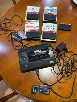 Sega Master System II con juegos