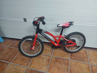 Bicicleta Monty 104 Roja y Negra