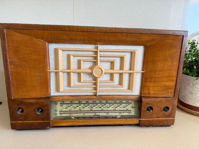 Radio Antigua Inter Bikini