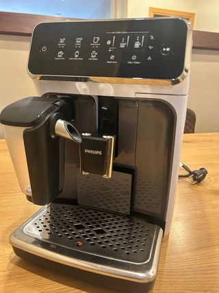 URGE VENTA Cafetera Philips Serie 3200