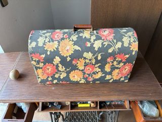 Máquina de coser Singer antigua