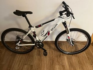 Bicicleta Montaña Btwin 26” blanca