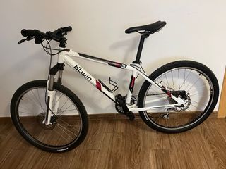 Bicicleta Montaña Btwin 26” blanca