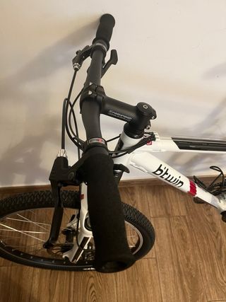 Bicicleta Montaña Btwin 26” blanca