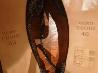 Zapatos salón cierre pulsera Gloria Ortiz