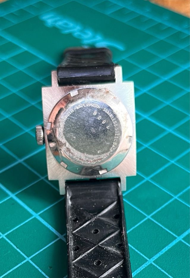 Reloj vintage NOS