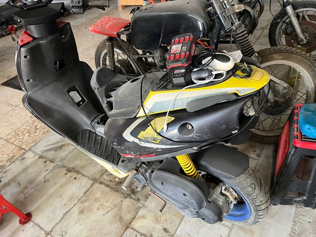 Aprilia SR 50 Replica