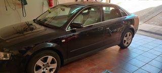 Audi A4 B6 2002 2.5 TDI V6 155CV 