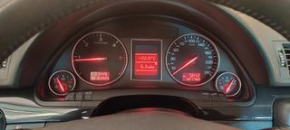 Audi A4 B6 2002 2.5 TDI V6 155CV 