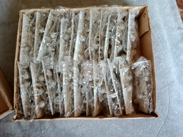 Adornos Navideños Dorados y Plateados 24 ud