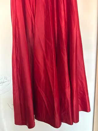 Vestido rojo con pedrería