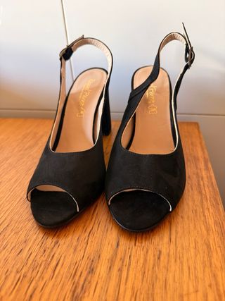 Zapatos tacón Raquel Perez negros