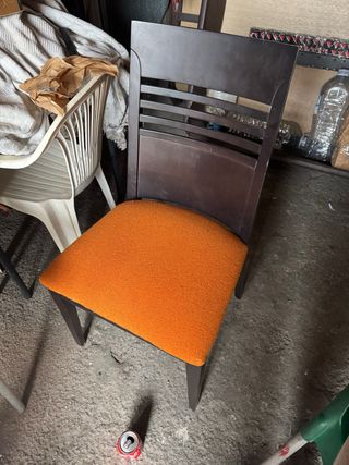 Sillas de comedor madera y tela naranja