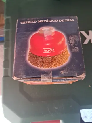 Cepillo Metálico de Taza Alyco