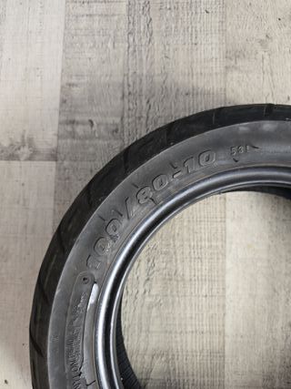 Neumático 100/80-10 USADO
marca CST
