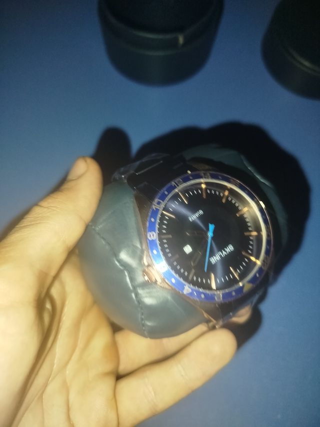 Reloj Skyline Negro y Azul