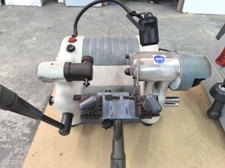 Duplicadora de llaves JMA Dakar, Dakota