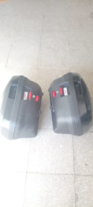 Maletas Laterales y soporte v-strom 650