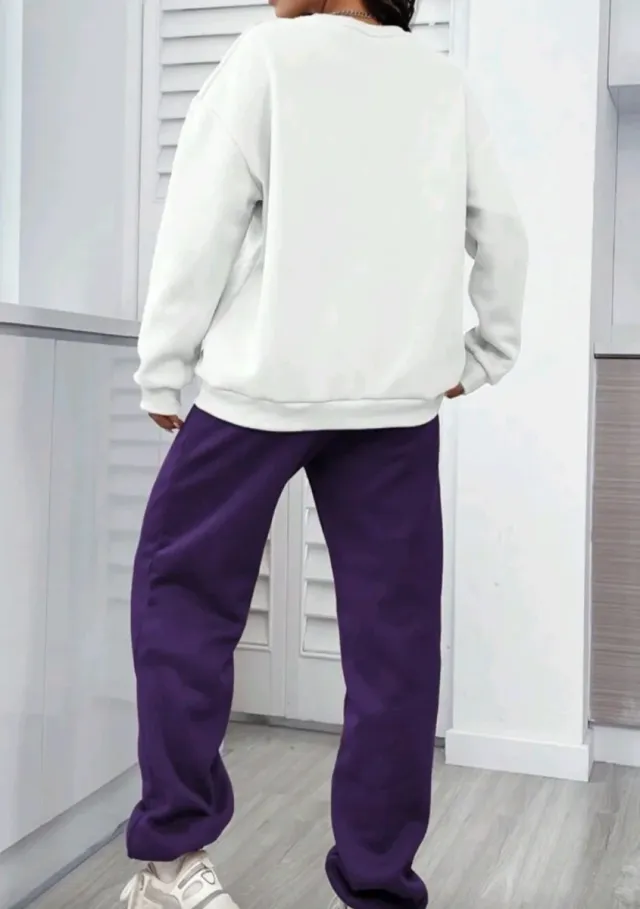 Conjunto chándal blanco y morado