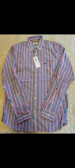 Camisa Lacoste original a estrenar. 